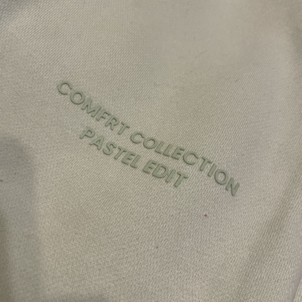 Mint Green comfrt pants - Picture 3 of 4